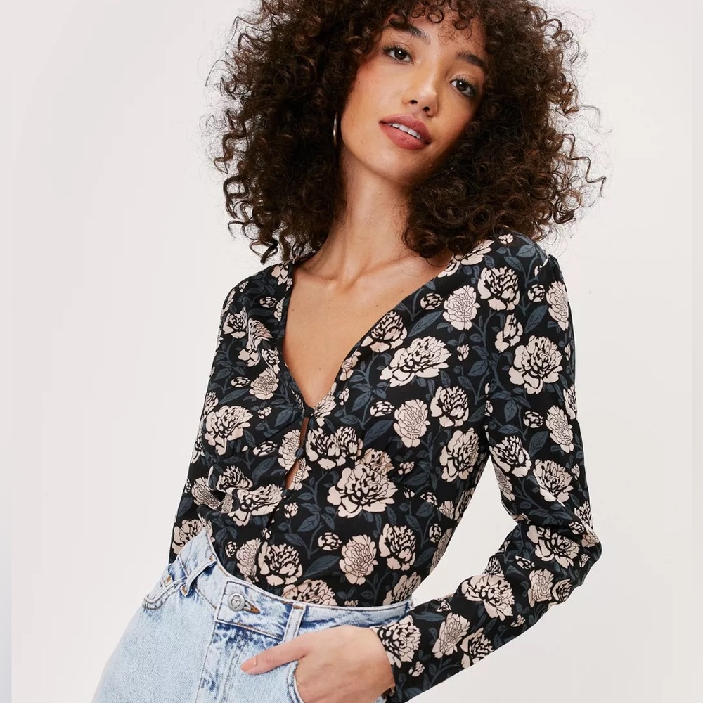 Nasty Gal Floral V-Neck Button Blouse Sz 10